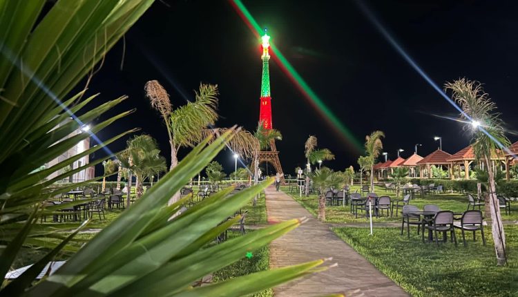 نصب شبيه ببرج إيفل يثير جدلا في تاوريرت