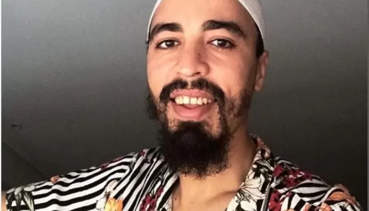 هاشم البسطاوي : يخرج عن صمته مرة اخرى ”حلوا الحدود بغينا نموتوا حدا خوتنا”