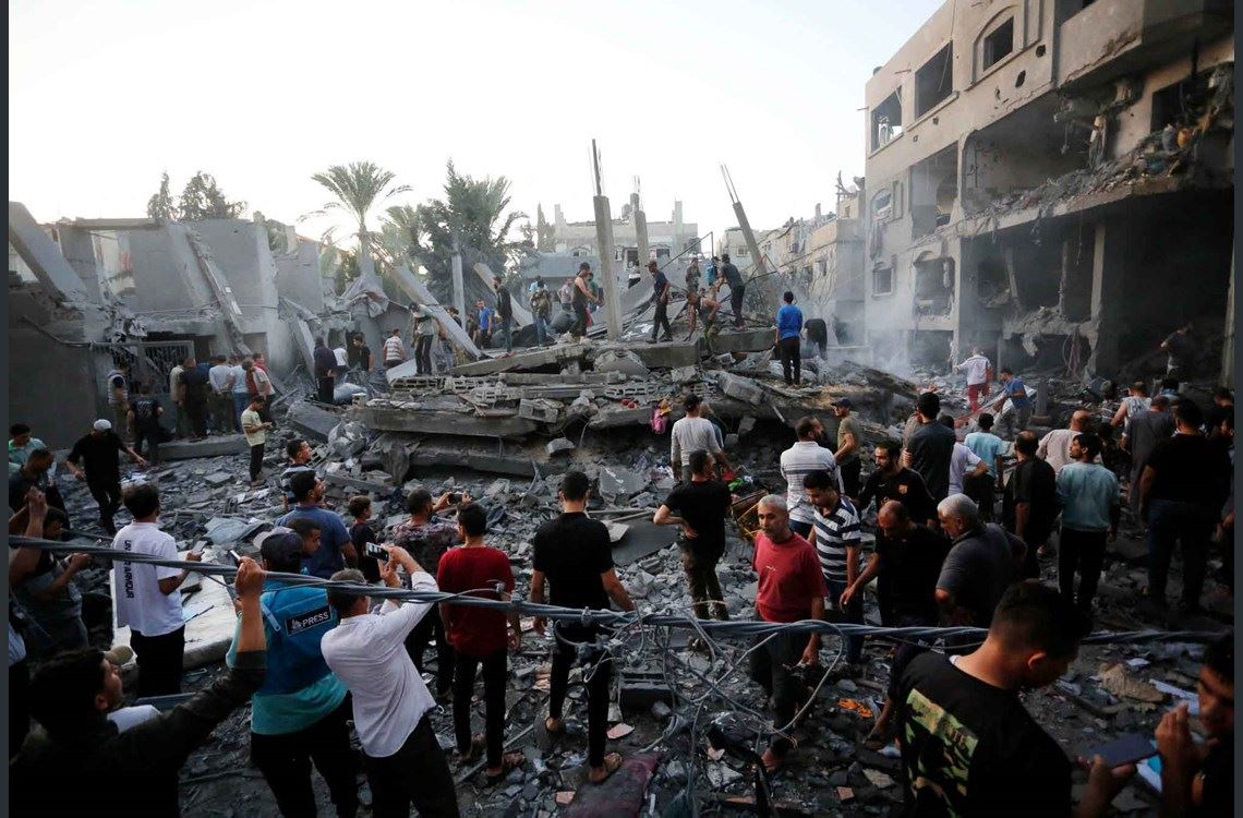 حماس: تجاوزت حصيلة الضحايا 21500 شهيد في قطاع غزة
