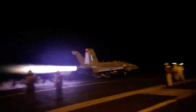 ضربات الناتو في اليمن: حماية للملاحة وضغط على إيران