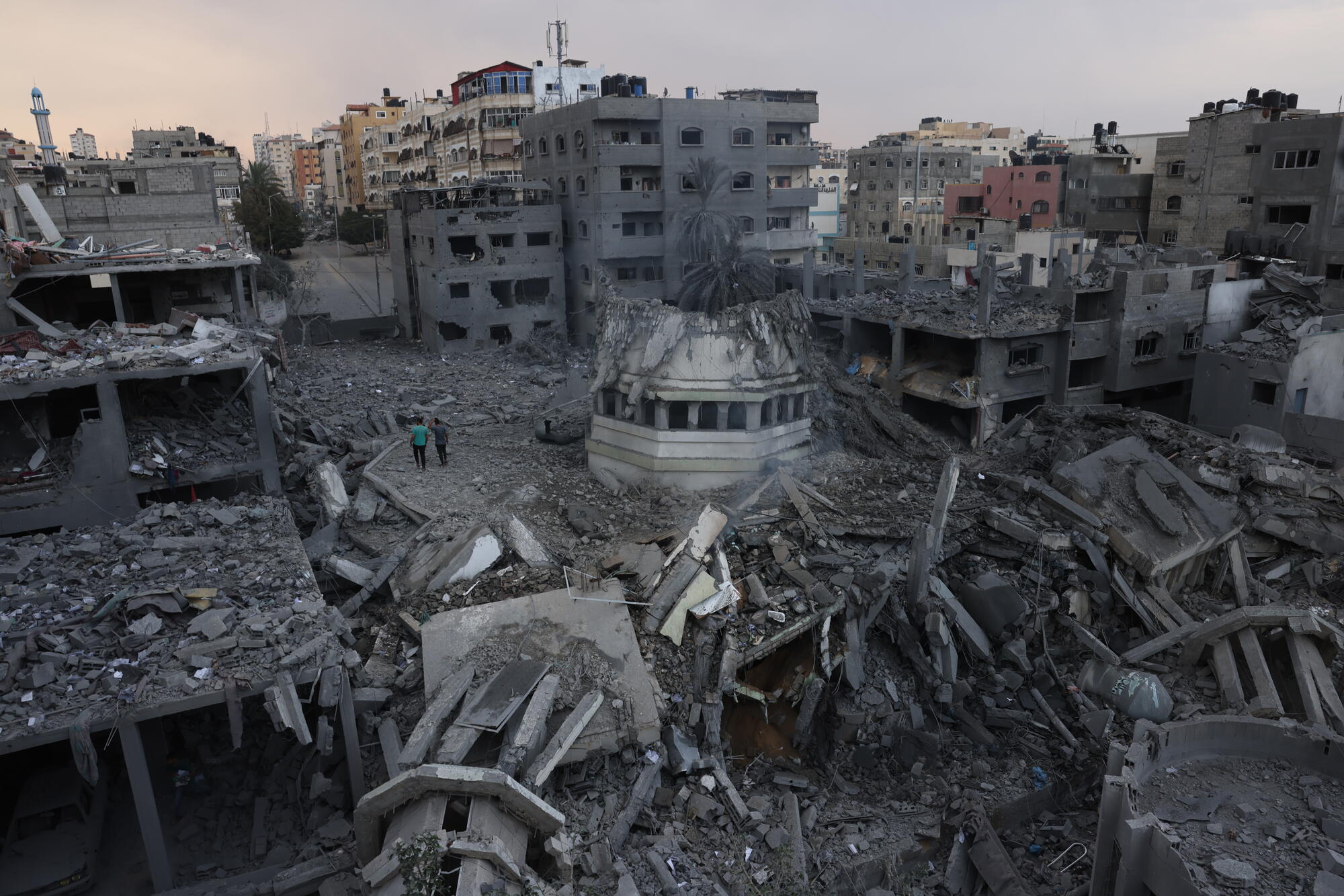 أزمة إنسانية تتفاقم في غزة: أكثر من مليون نازح في ظل تصاعد الهجمات الإسرائيلية