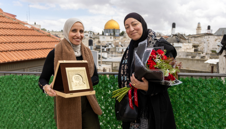 وكالة بيت مال القدس تكرم 15 سيدة بمناسبة "8 مارس"