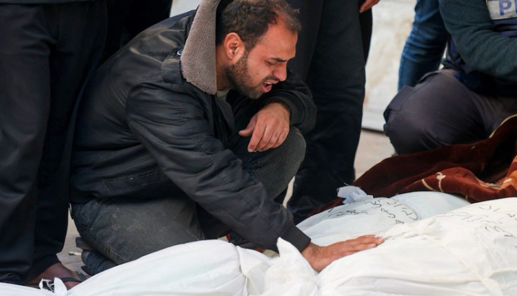 ارتفاع حصيلة القتلى إلى أكثر من 30 ألفا