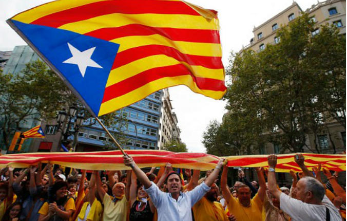 البرلمان الإسباني يصادق على قانون العفو عن الانفصاليين الكتالونيين