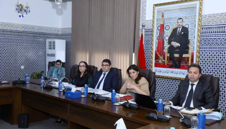 "البام" يجمد عضوية برلمانين من الحزب لهذه الأسباب