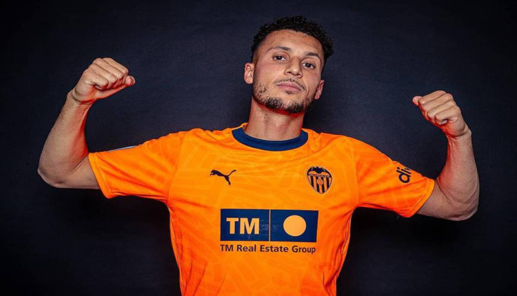 أملاح خارج حسابات نادي فالنسيا