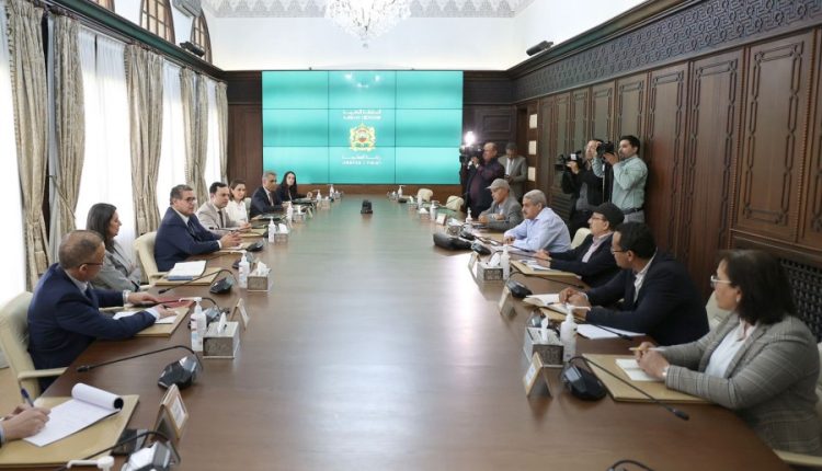 أخنوش يلتقي وفدا من الكونفدرالية الديمقراطية للشغل