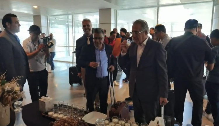 نهضة بركان يستقبل اتحاد العاصمة بالتمر والحليب