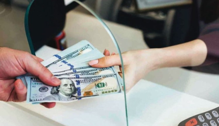 تحويلات المغاربة المقيمين بالخارج بلغت 27,44 مليار درهم عند متم مارس 2024