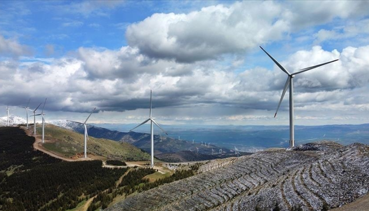 Énergies renouvelables : le Maroc veut quadrupler ses investissements d’ici 2027