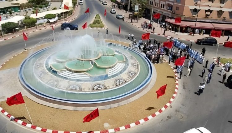 وفد برلماني أسترالي يبدأ زيارة لمدينة العيون بالصحراء المغربية