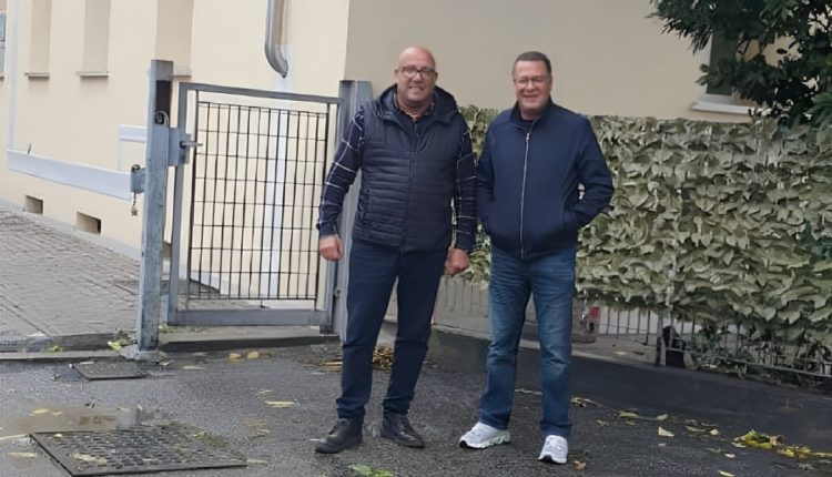 محمد الغراس خارج التراب الوطني