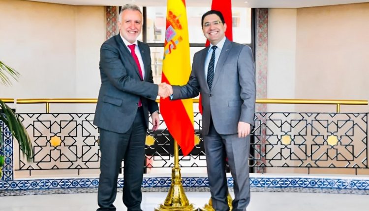 وزير الخارجية المغربي رفقة رئيس حكومة جزر الكناري