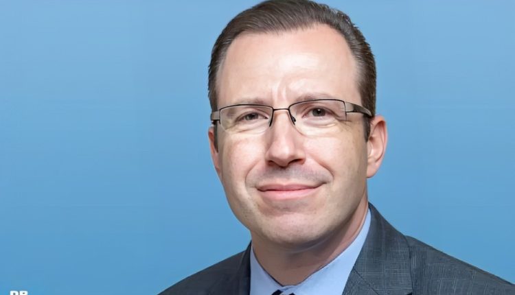 نائب رئيس المجلس الأمريكي للسياسة الخارجية "إيلان بيرمان"