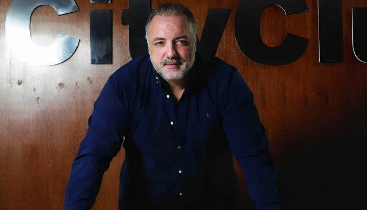 جوناثان هاروش