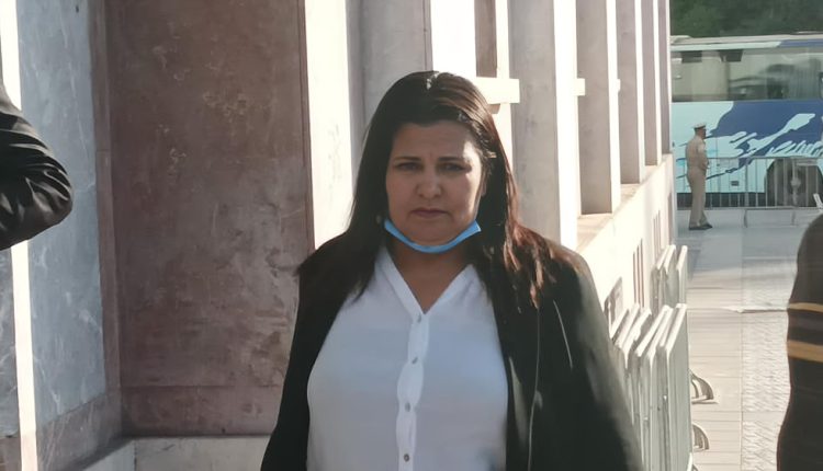 أمينة حروزة