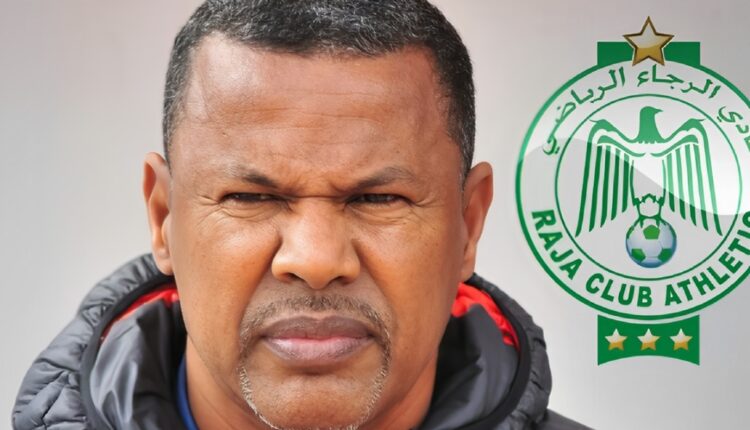 سعد الشابي يدعو لاعبي الرجاء إلى الجدية والإلتزام في أول حصة تدريبية له