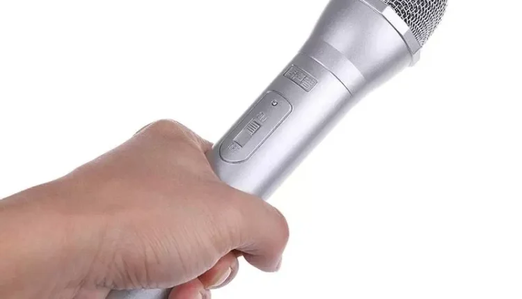 واقع الصحافة في فاس: تحديات المتطفلين وتأثيرها على المهن