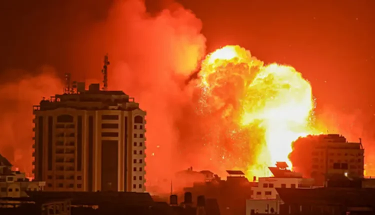 إستشهاد 30 فلسطينيا جراء غارة إسرائيلية على قطاع غزة