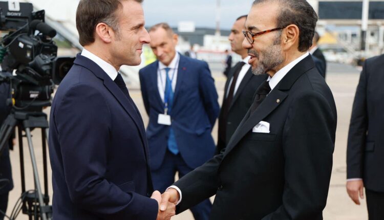 الملك محمد السادس والرئيس الفرنسي إيمانويل ماكرون
