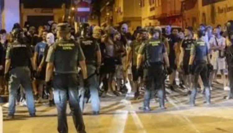 الأمن الإسباني يوقف زعيم مجموعة تحرض على العنصرية ضد المغاربة في مورسيا ويعزز جهود مكافحة الكراهية