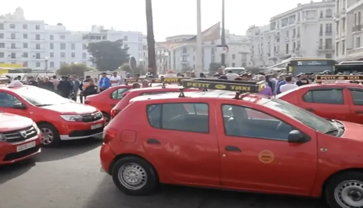 هيئات نقابية ممثلة لقطاع سيارات الأجرة بالجديدة تتبرأ من تدوينة على صفحة للجالية المغربية بإطاليا