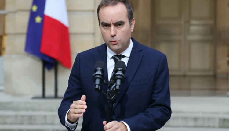 رئيس الوزراء الفرنسي يبدأ زيارة إلى المغرب لتعزيز العلاقات بين الرباط وباريس