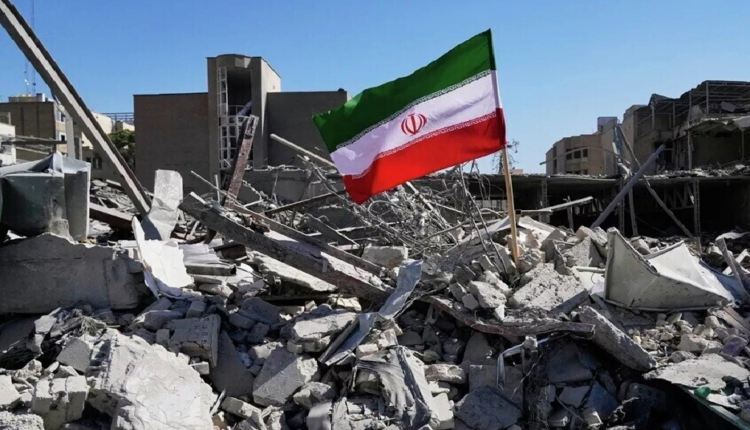 إيران تعلن مقتل 14 شخصا جراء الغارات الأمريكية الأخيرة