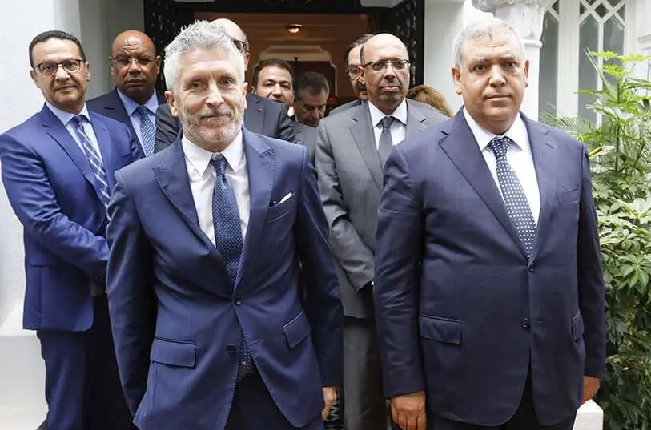 وزير الداخلية الإسباني يشيد بالدور المغربي في احتواء أزمة سبتة